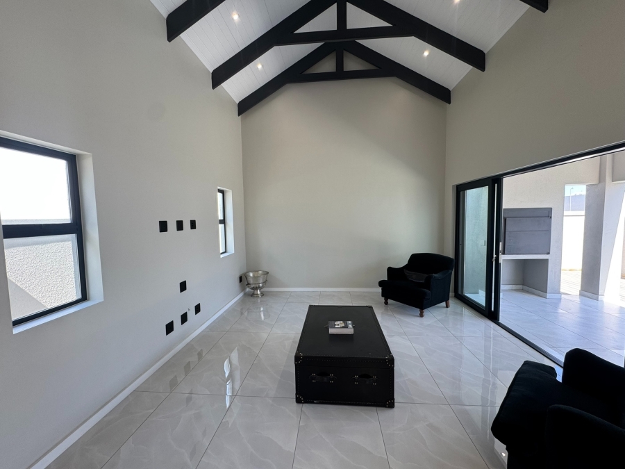 3 Bedroom Property for Sale in Sandown Western Cape